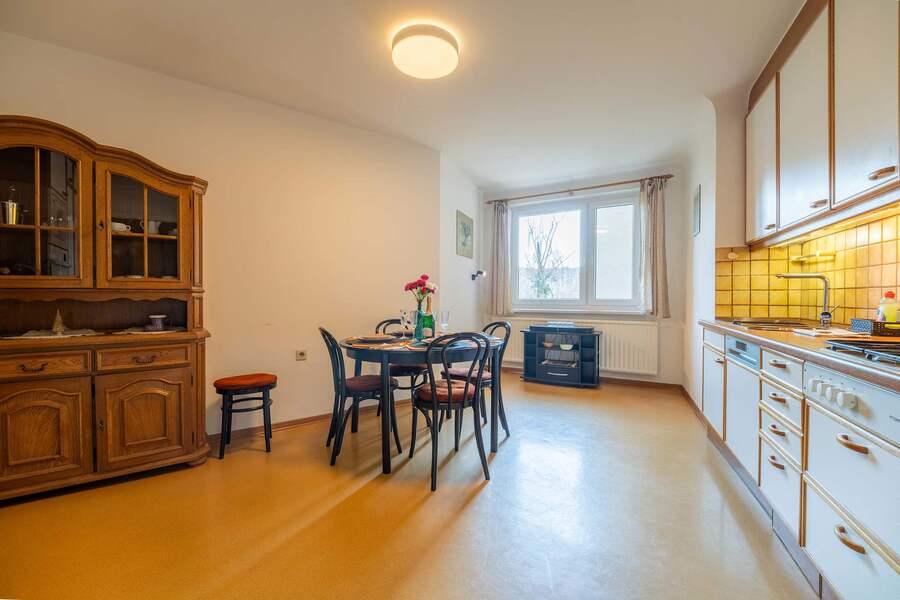 Sunlit Kitchen & Dining Space - Fully Equipped for Cooking, Coffee, and Quality Mealtime Moments