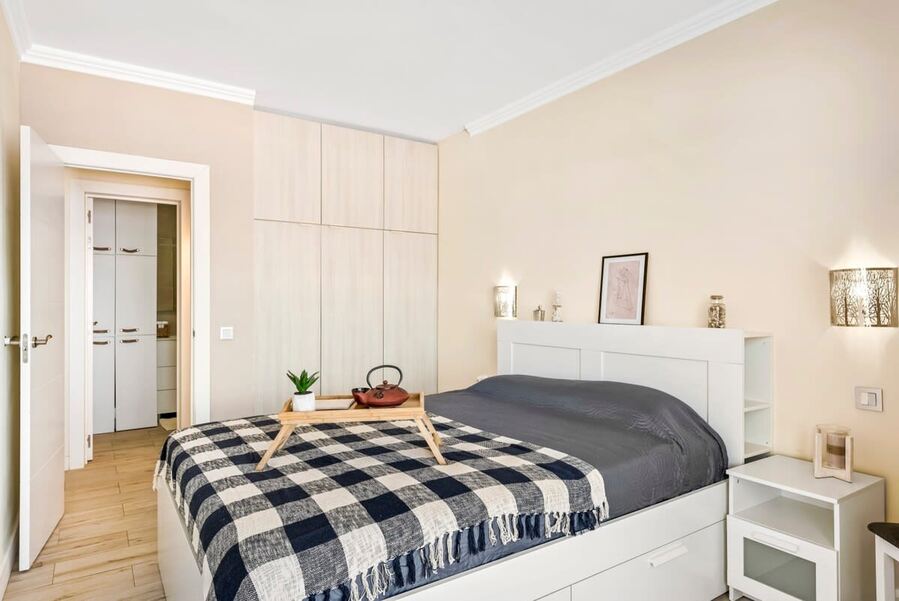 Bedroom with Queen-Bed, Ocean-View & Sonos Sound System