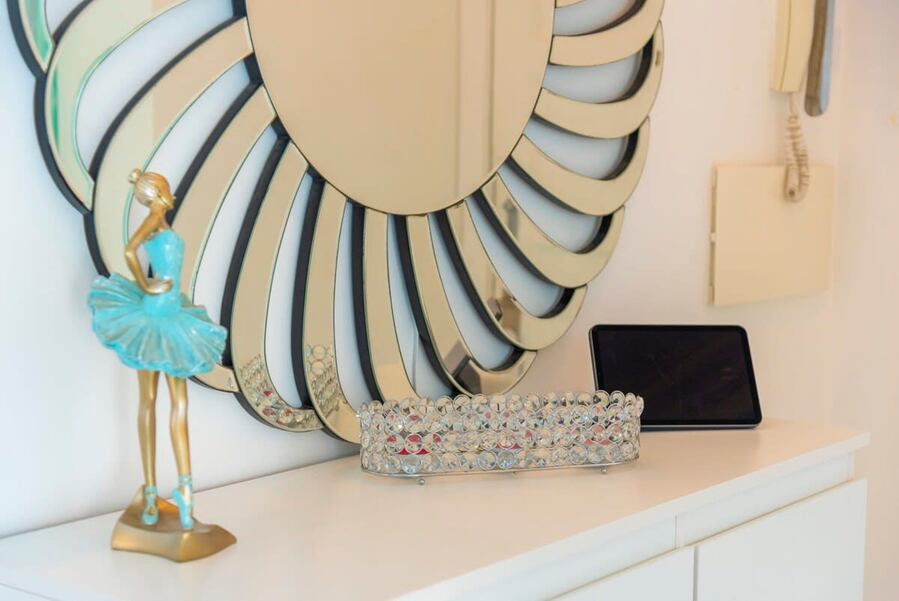 Entrance with Closet, Mirror, iPad, Intercom
