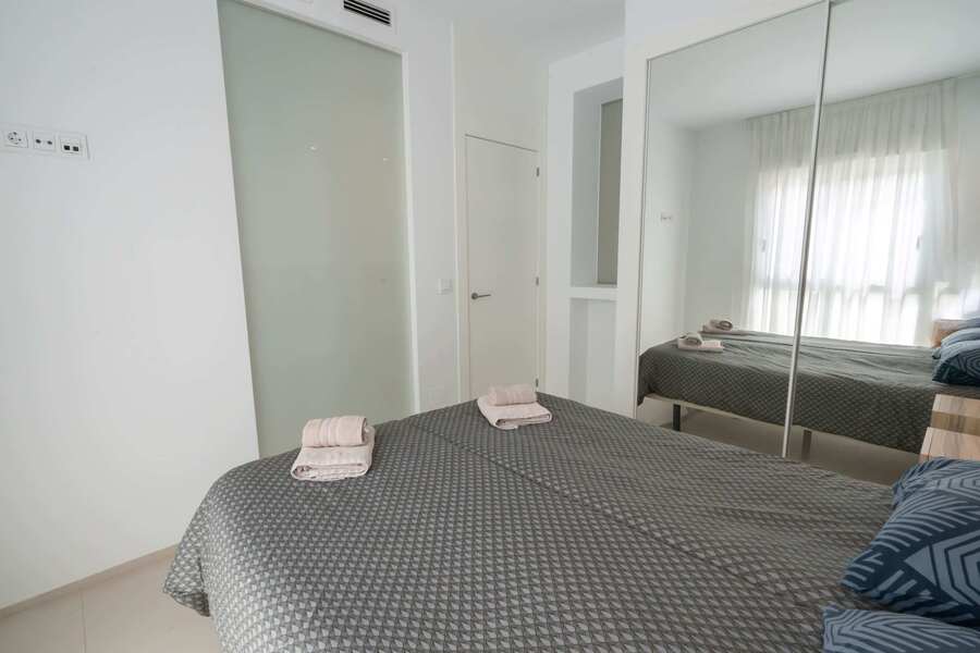 2nd Bedroom with Double bed and Closet