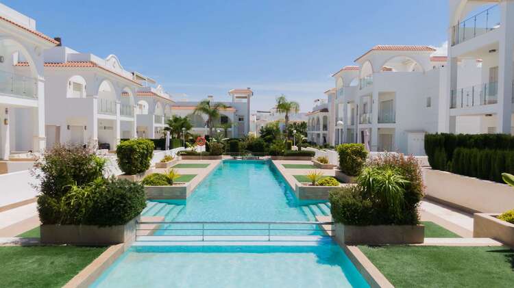 Complex Pool