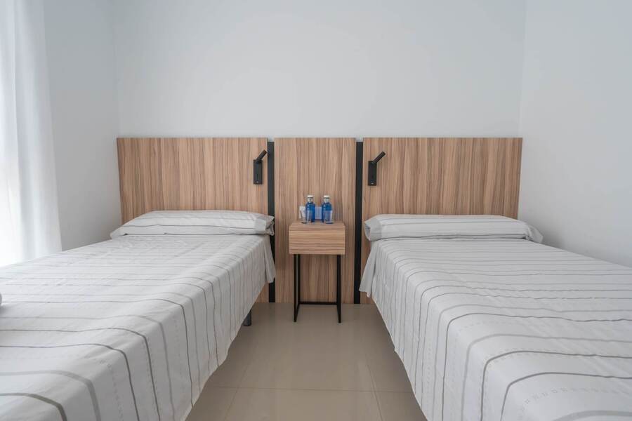 3rd Bedroom with 2 Single Beds and Closet
