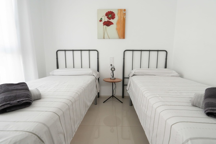 2nd Bedroom with 2 Single Beds and Closet
