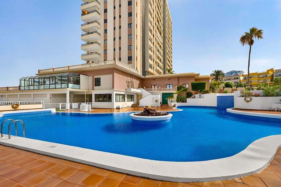 Community Swimming Pool with Child Pool & Pool Bar