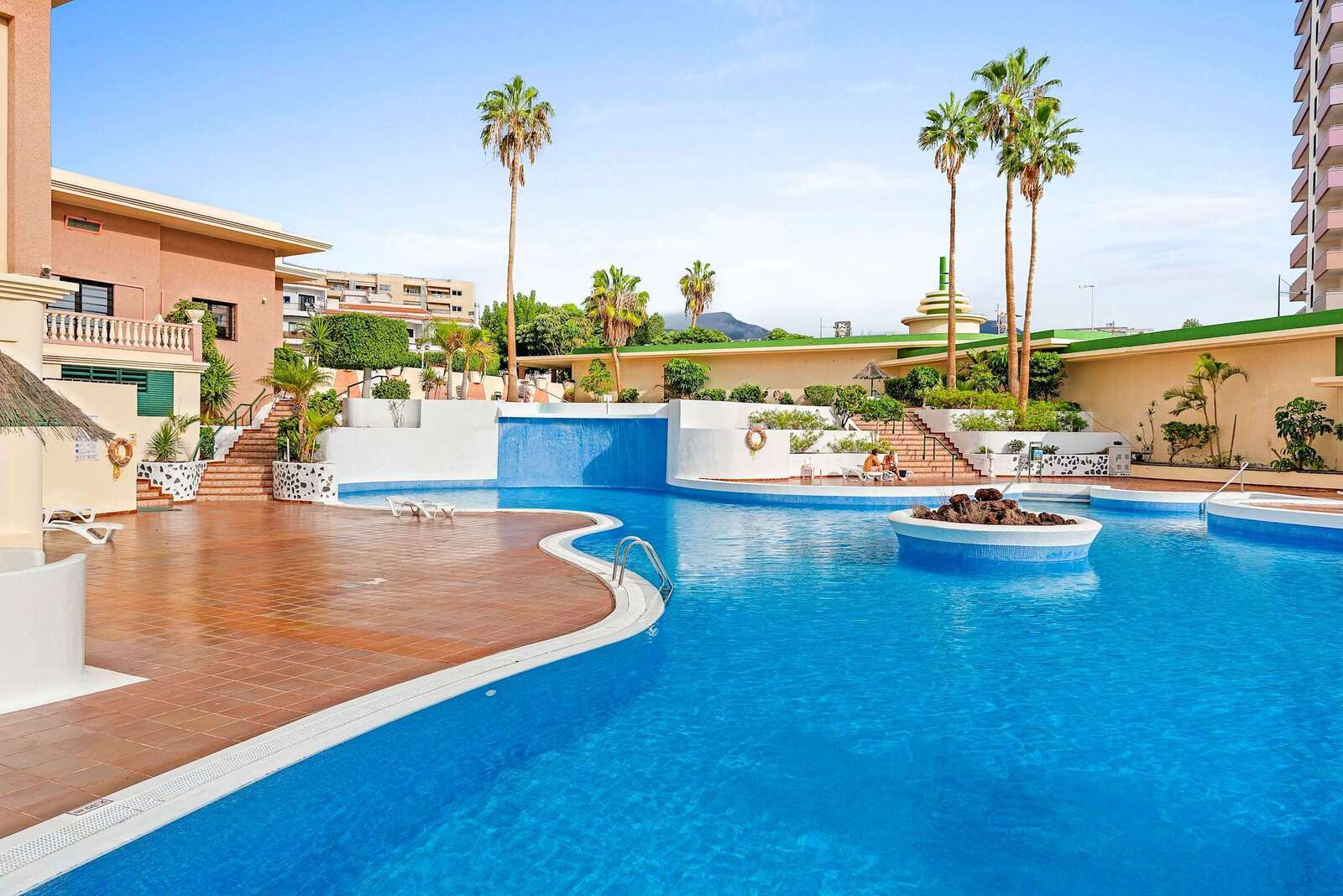 Community Swimming Pool with Child Pool & Pool Bar