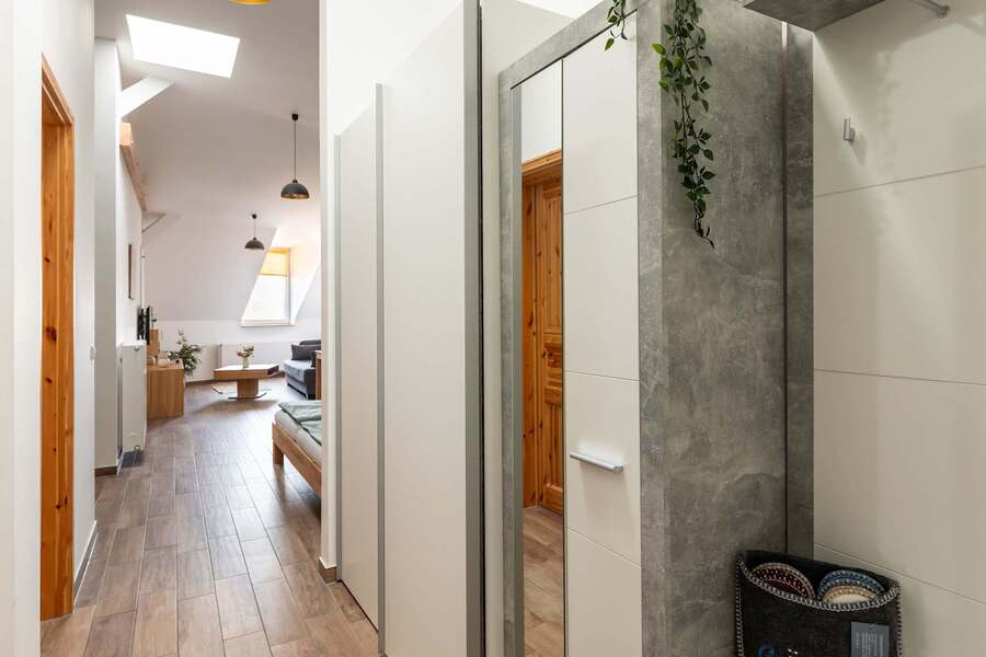 Hallway & Closet