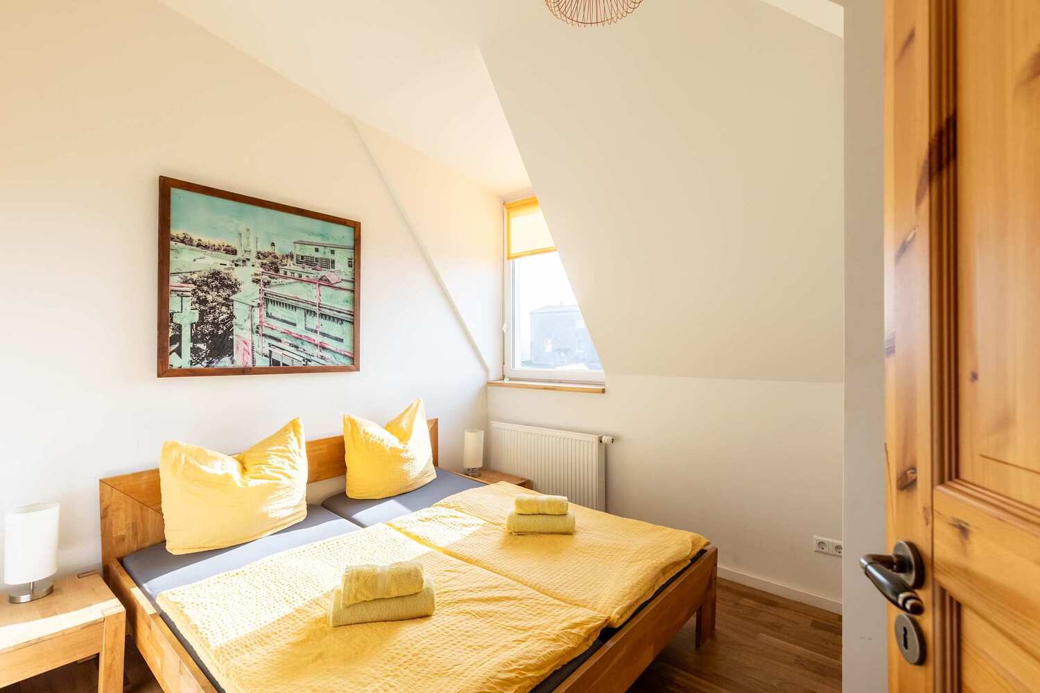 Bedroom with King Size Bed & Closet 
