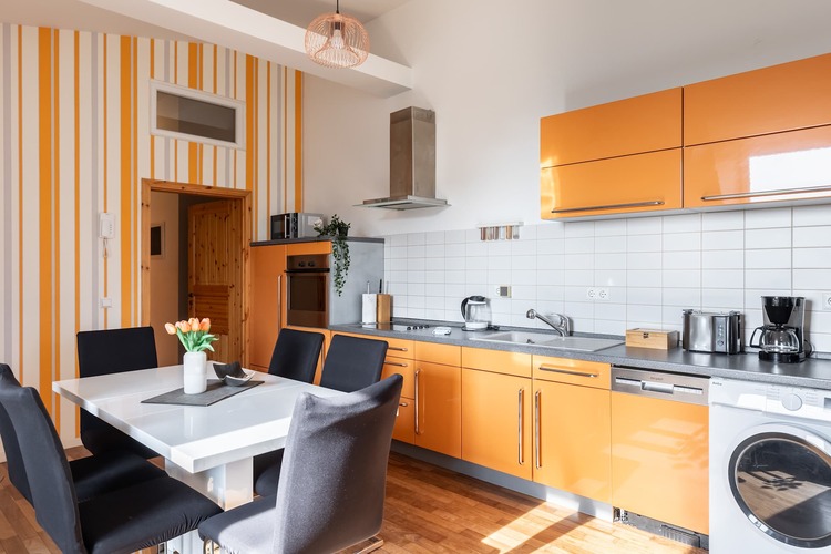 Fully Equipped Kitchen & Dining Area
