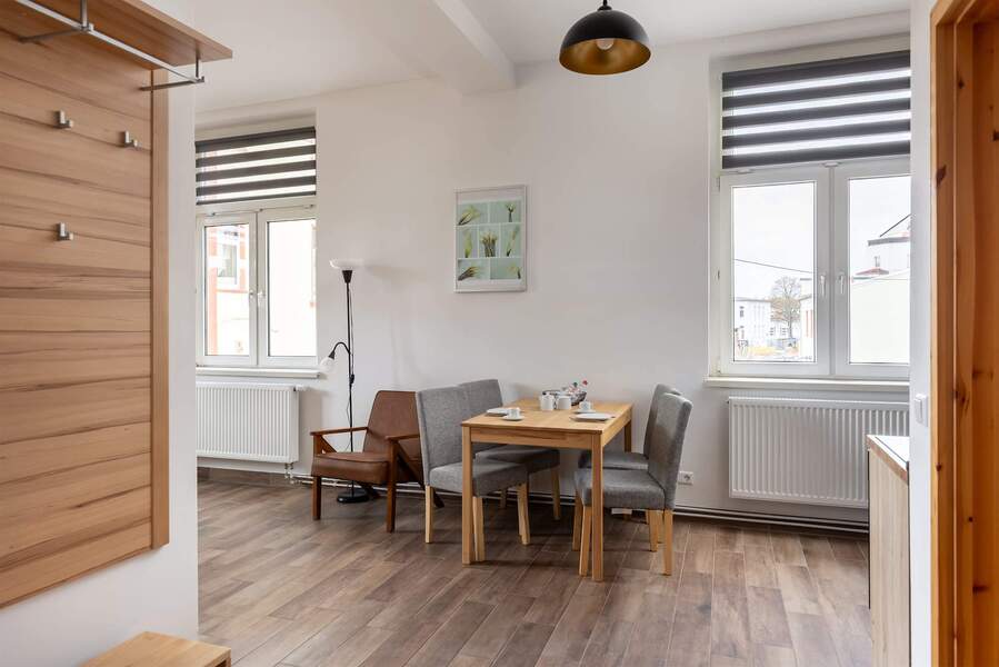 Dining Area, Hallway & Open Wordrobe
