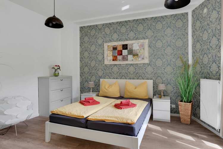 Cozy Double Bedroom with Natural Light | Ample Storage | Your Comfort Starts Here