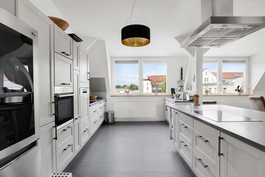 Bright Kitchen Corner | Plenty of Natural Light & Full Amenities