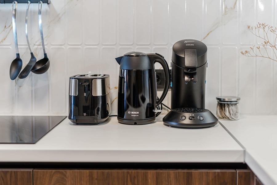 Morning Essentials Ready for You — Kettle, Toaster & Coffee Machine Set the Tone for Effortless, Easy Starts