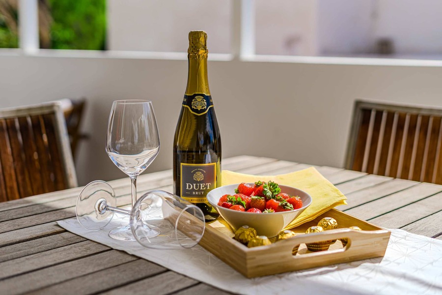 Rooftop Dining Area with Garden Views – Perfect for Al Fresco Feasts, Sunset Tapas or a Lazy Holiday Brunch