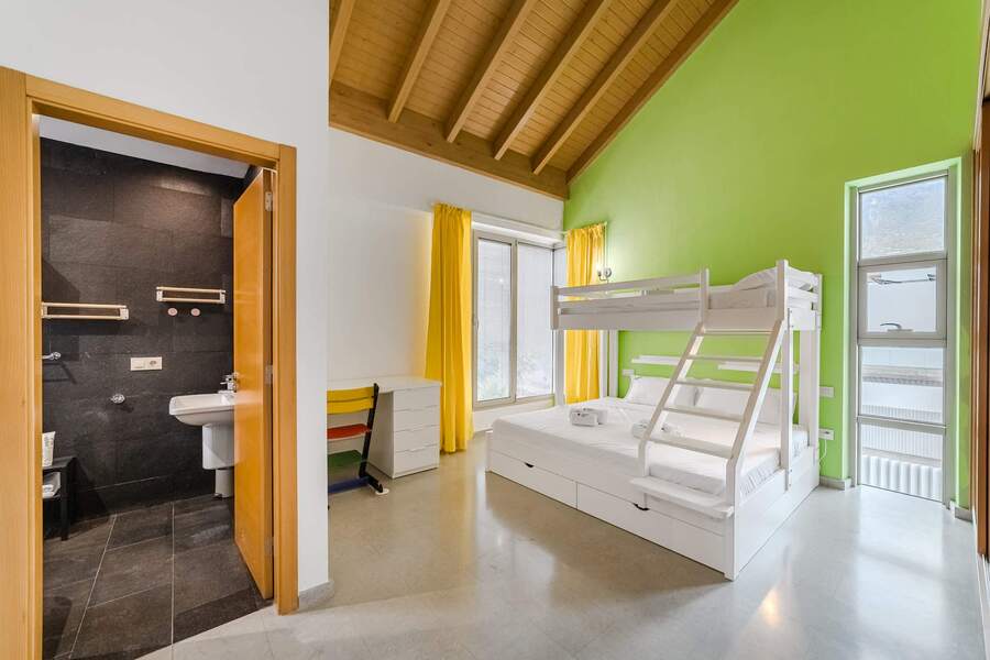 Cheerful Family Room with Bunk Bed - Colourful & Bright Space Perfect for Kids or Groups, Complete with Ensuite & Study Desk