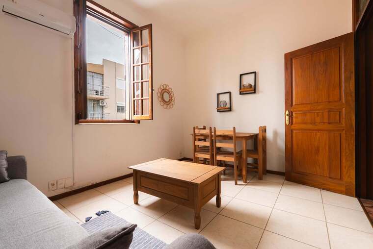 Living and Dining with Panelled Door