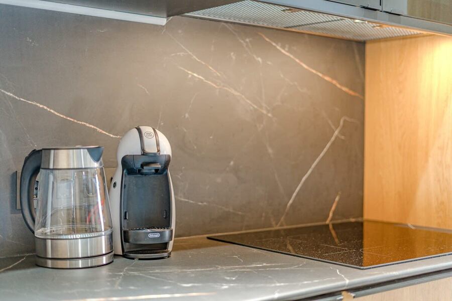 Fully-equipped Kitchen with all Appliances, Kitchenware & Dining Essentials