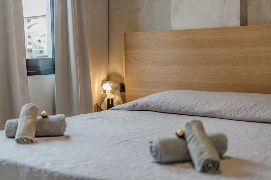Master Bedroom with Queen-Bed, Views, Sonos Sound System