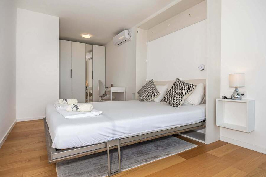 Bedroom 3: queen bed and desk