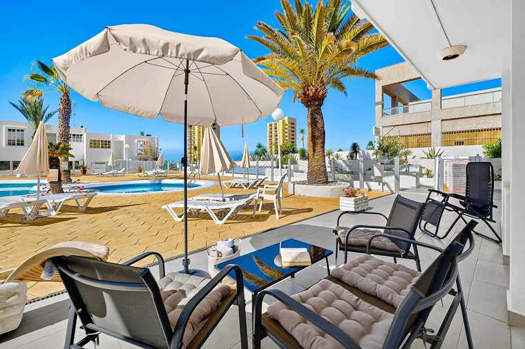 Terrace with Pool, Palms & Sea View