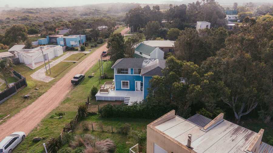 Aerial View of the House & Neighborhood